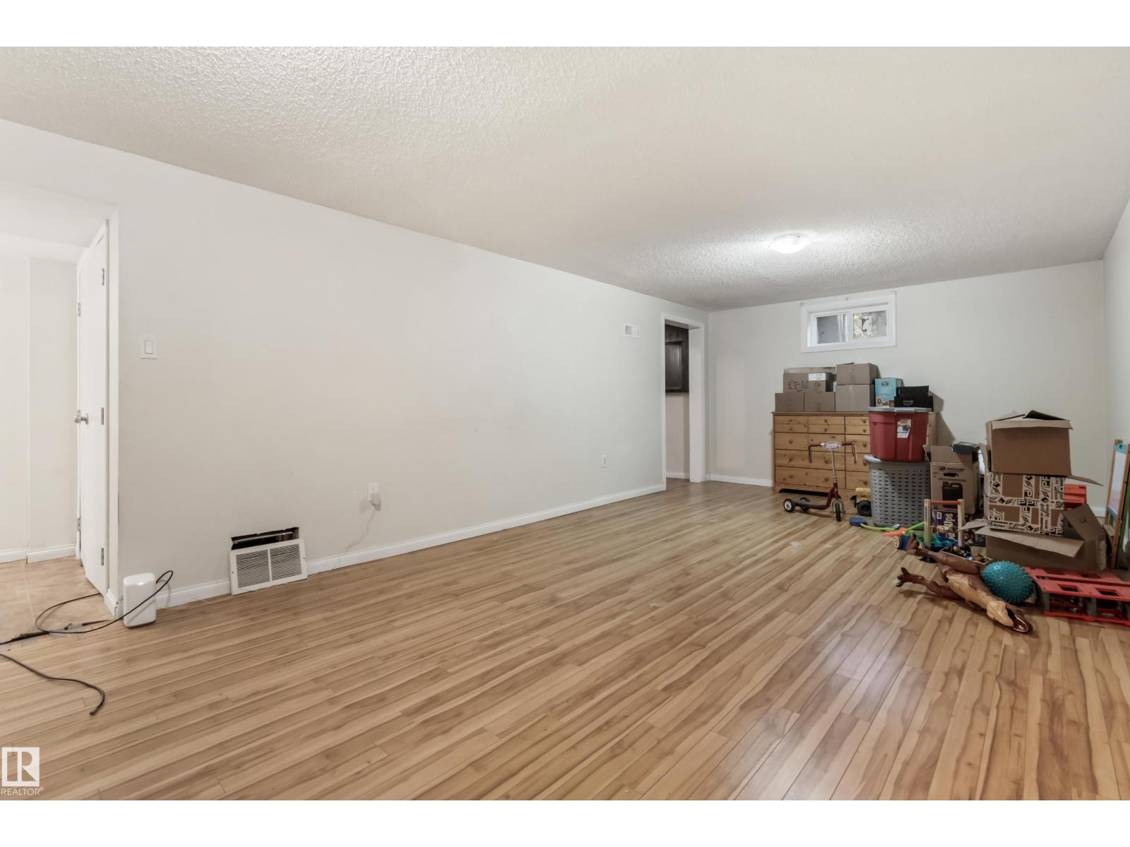 7515 83 St Nw, Edmonton, Alberta  T6C 2Y5 - Photo 15 - E4460749
