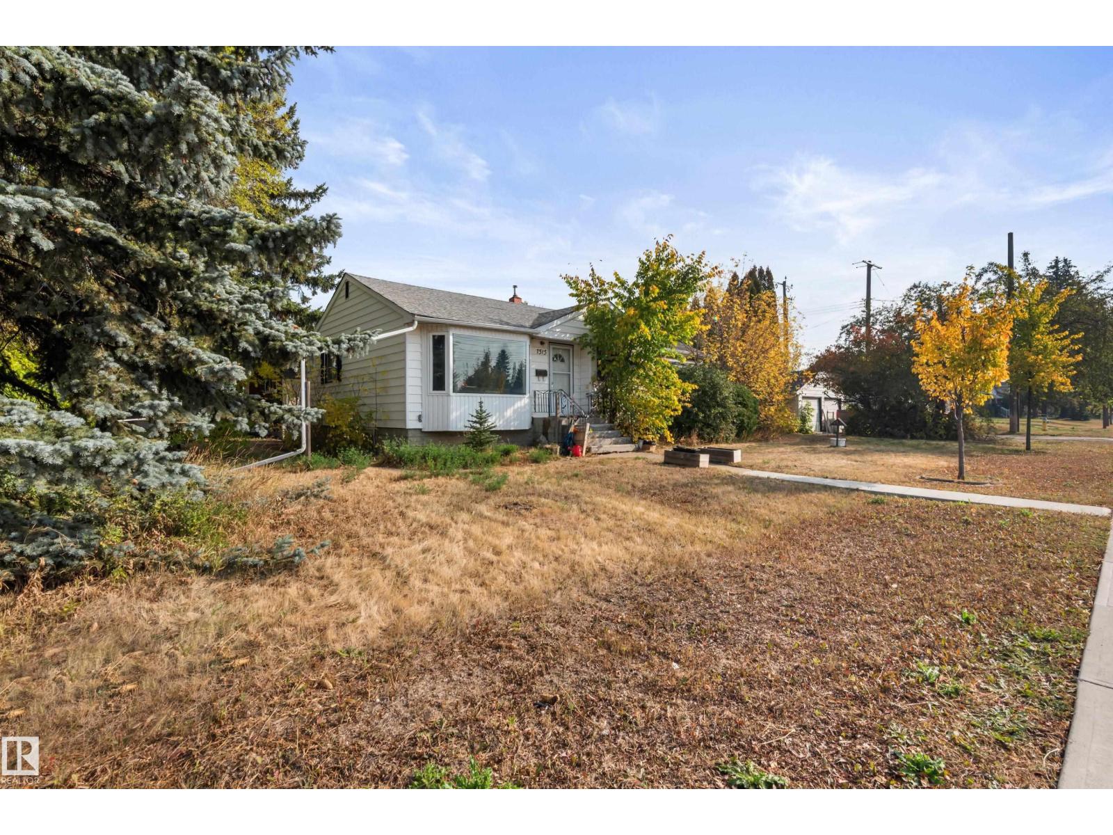 7515 83 St Nw, Edmonton, Alberta  T6C 2Y5 - Photo 2 - E4460749