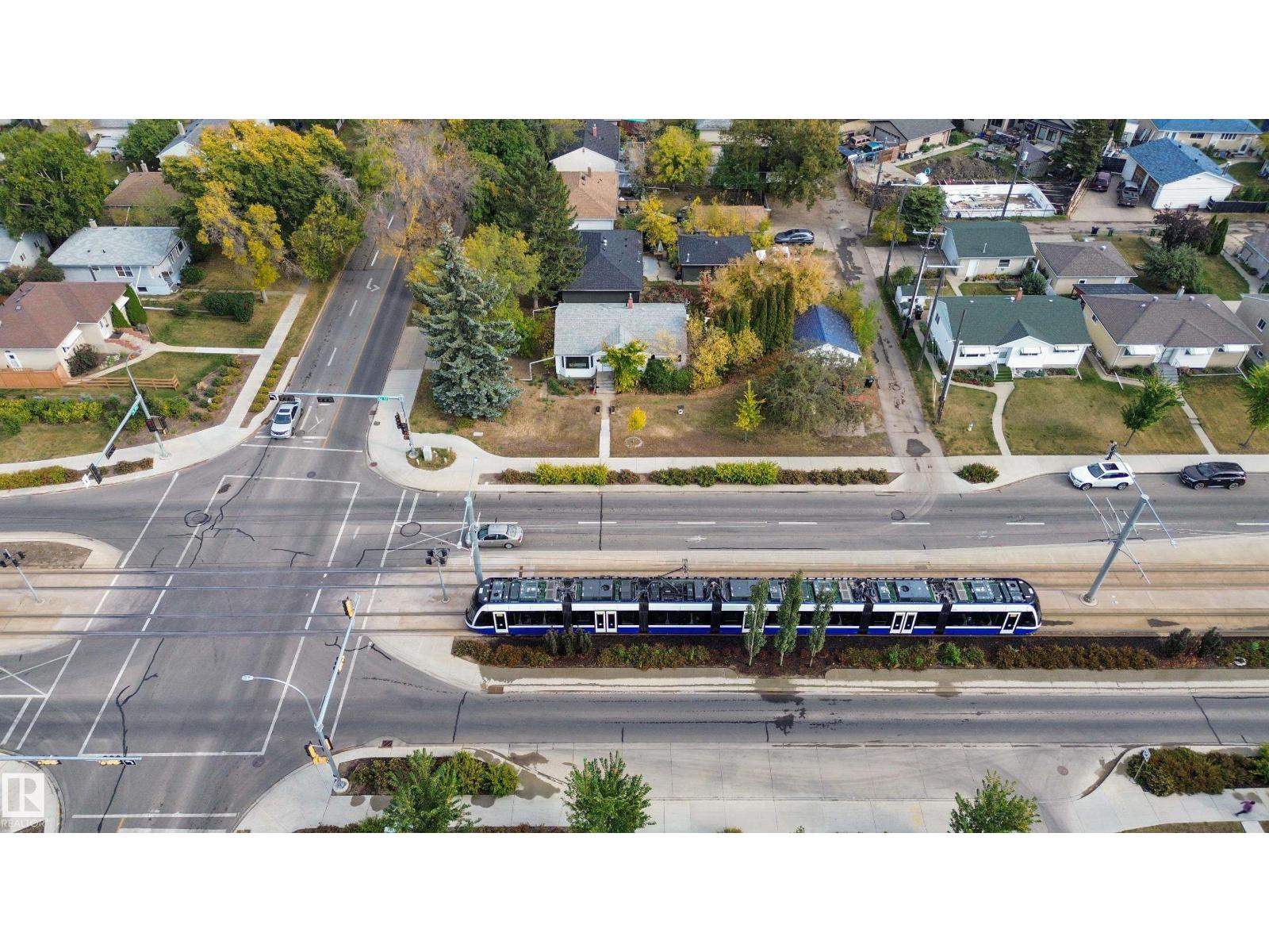 7515 83 St Nw, Edmonton, Alberta  T6C 2Y5 - Photo 4 - E4460749