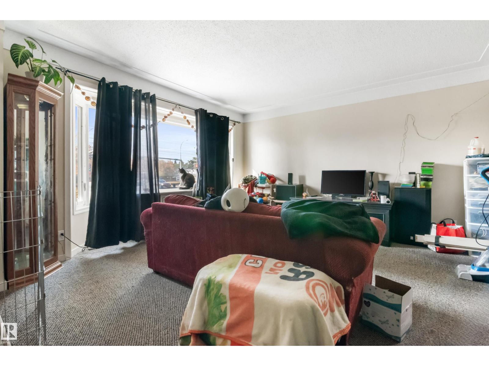7515 83 St Nw, Edmonton, Alberta  T6C 2Y5 - Photo 5 - E4460749