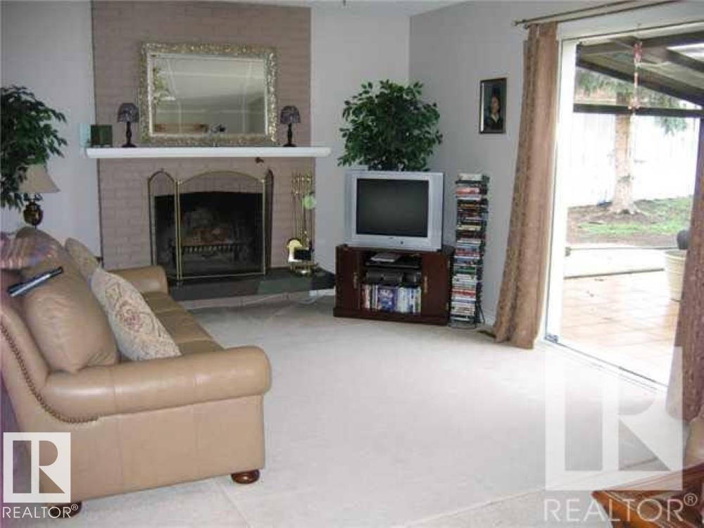 13312 Buena Vista Rd Nw, Edmonton, Alberta  T5R 5R2 - Photo 10 - E4460753