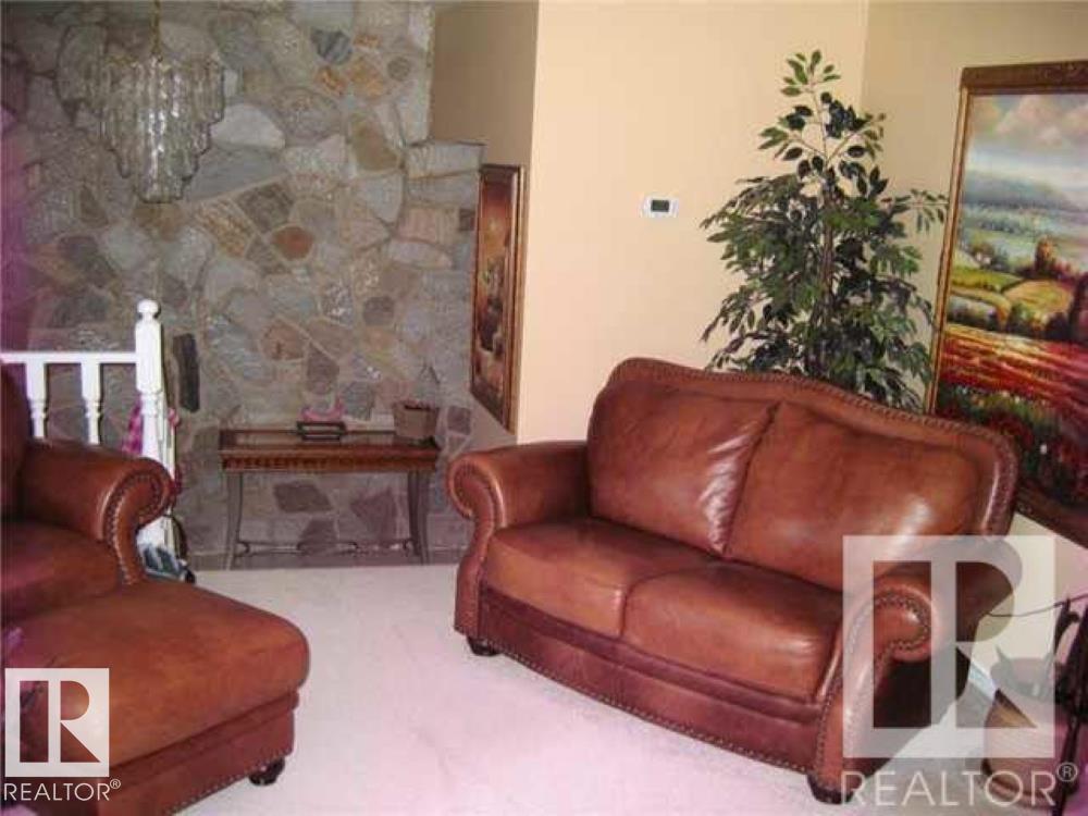 13312 Buena Vista Rd Nw, Edmonton, Alberta  T5R 5R2 - Photo 9 - E4460753