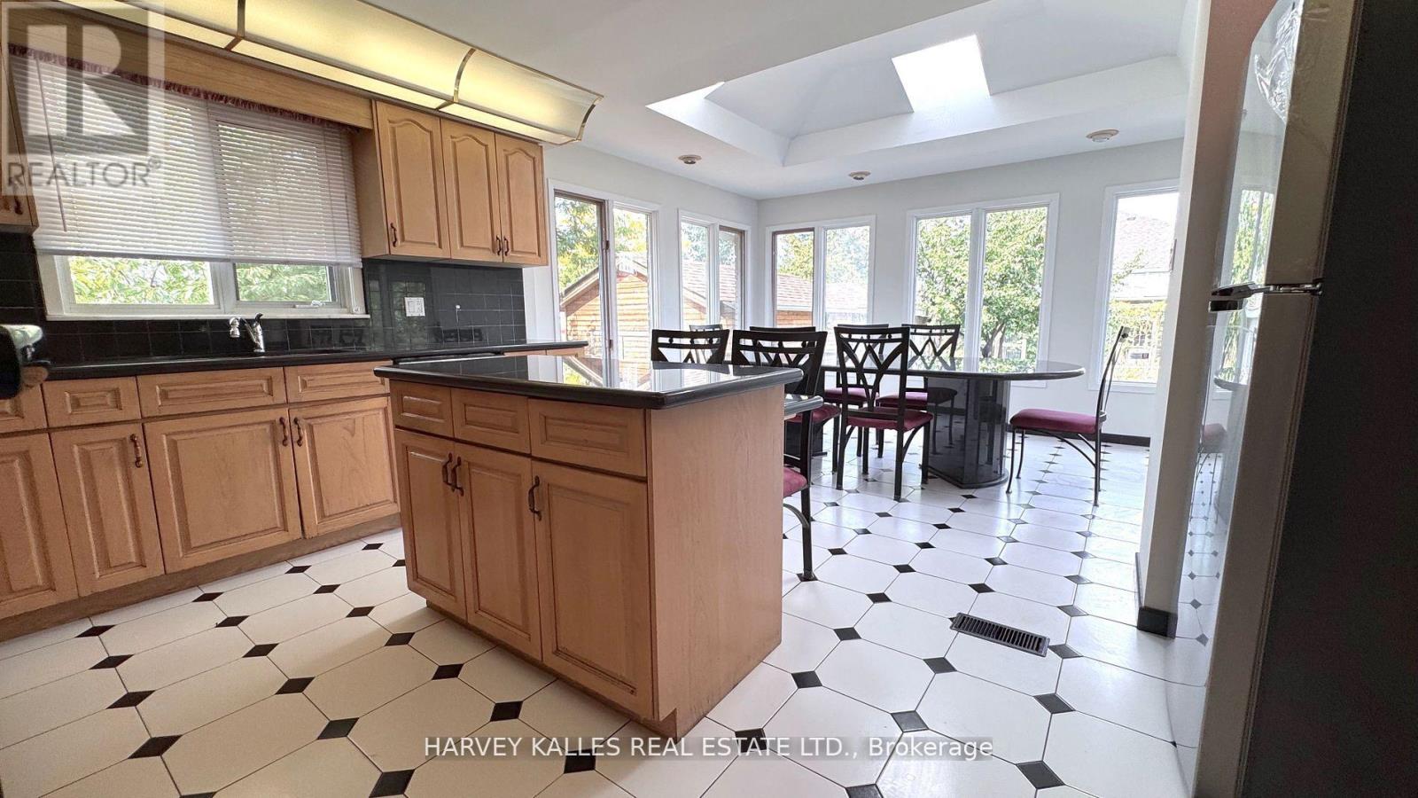 Main Floor - 6 Raven Road, Toronto, Ontario  M6L 2A6 - Photo 6 - W12444022