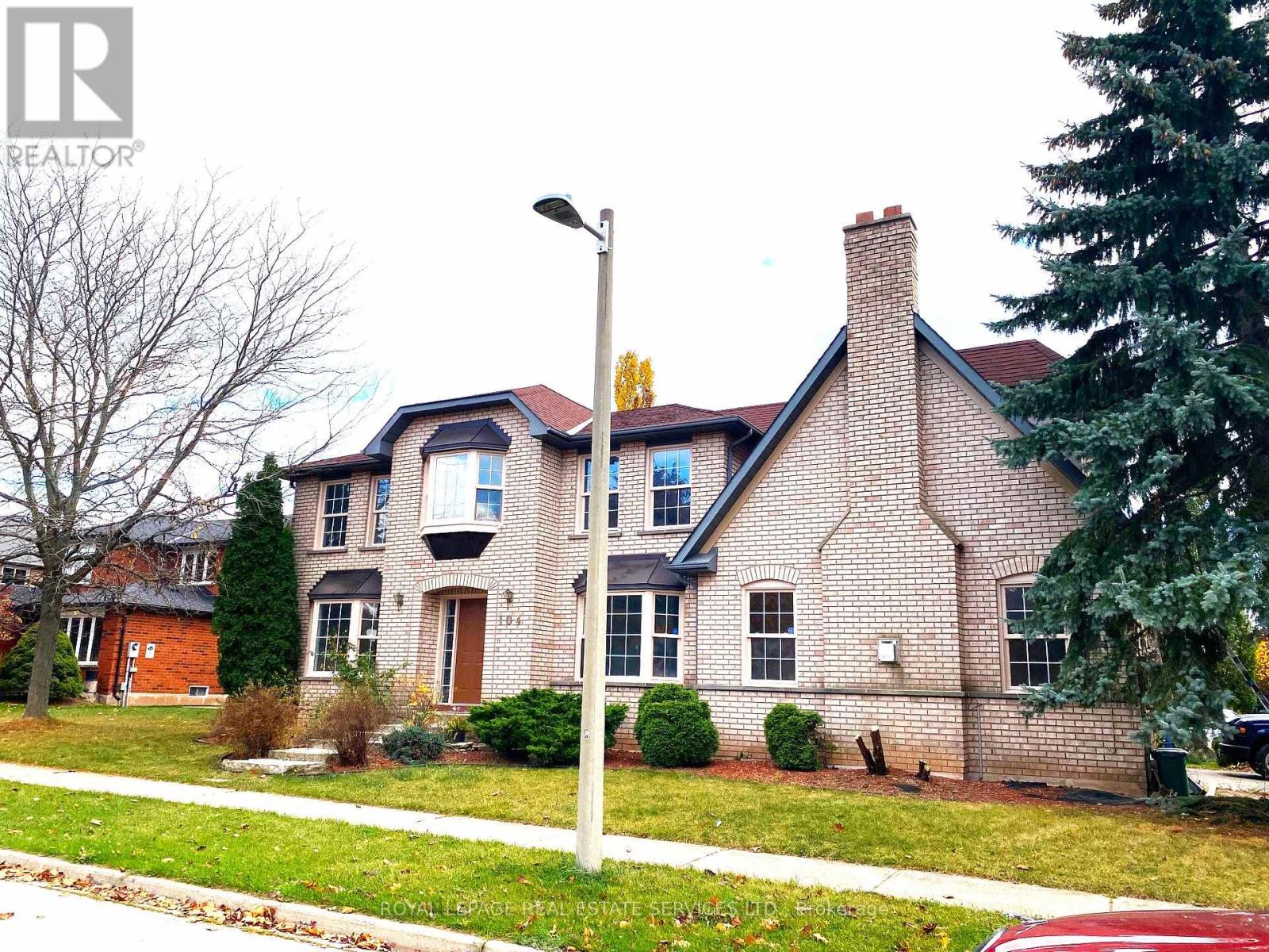 104 INVERHURON TRAIL, Oakville, Ontario