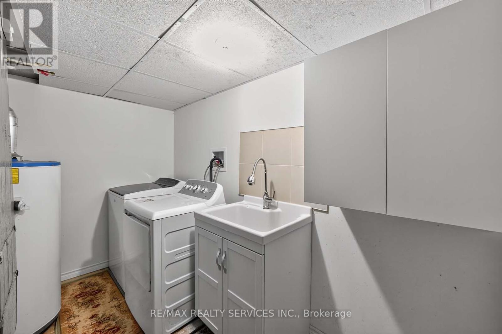 8 Hartnell Square, Brampton (Central Park), Ontario  L6S 5W7 - Photo 30 - W12444068