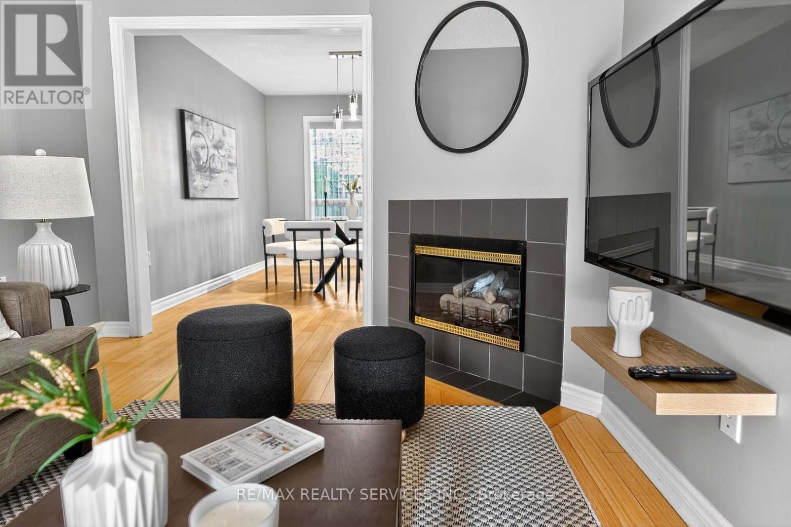8 Hartnell Square, Brampton (Central Park), Ontario  L6S 5W7 - Photo 8 - W12444068