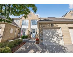 8 Hartnell Square, Brampton (Central Park), Ca