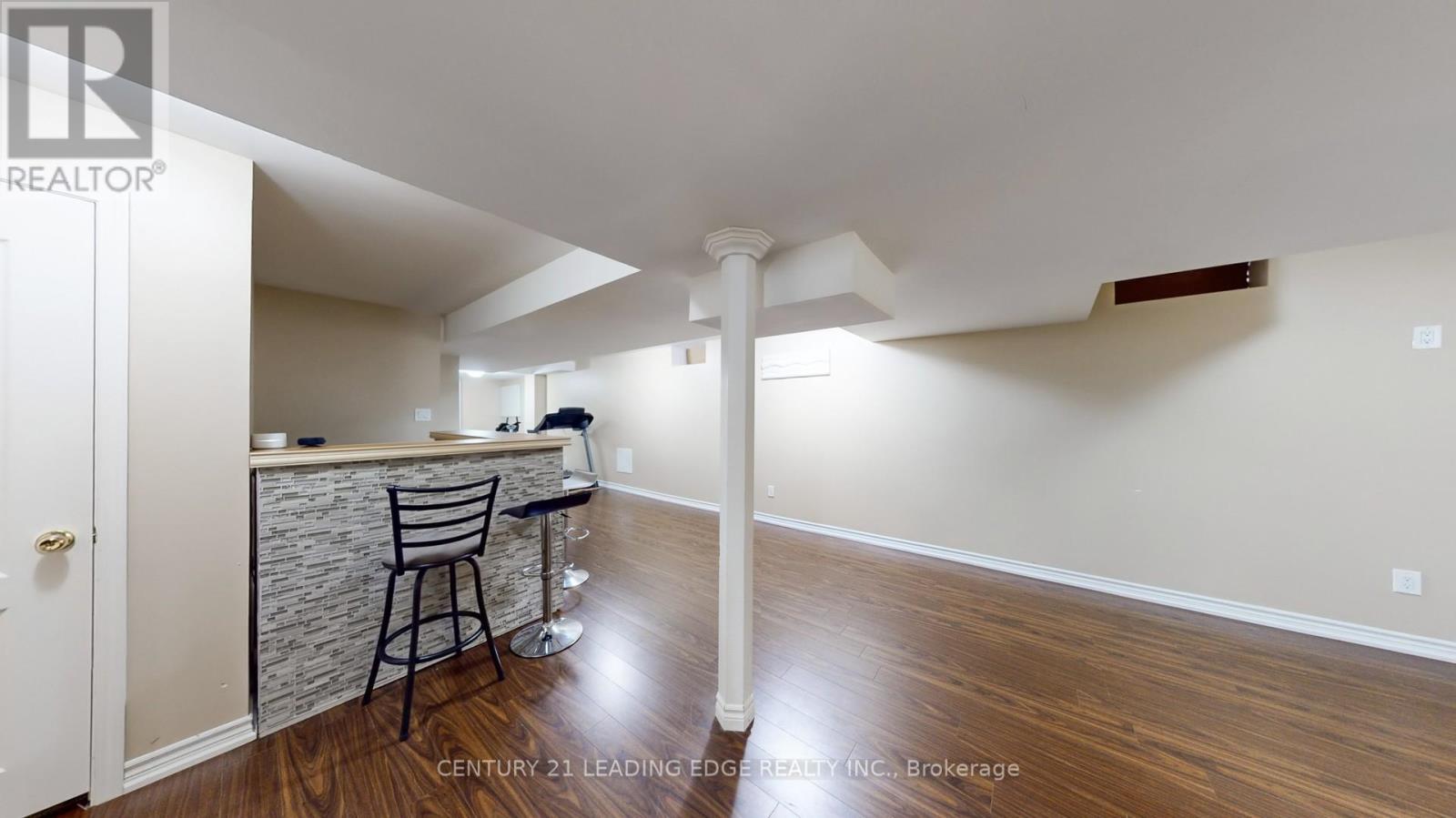113 Sugarhill Drive, Brampton (Fletcher's Meadow), Ontario  L7A 3X3 - Photo 35 - W12444086