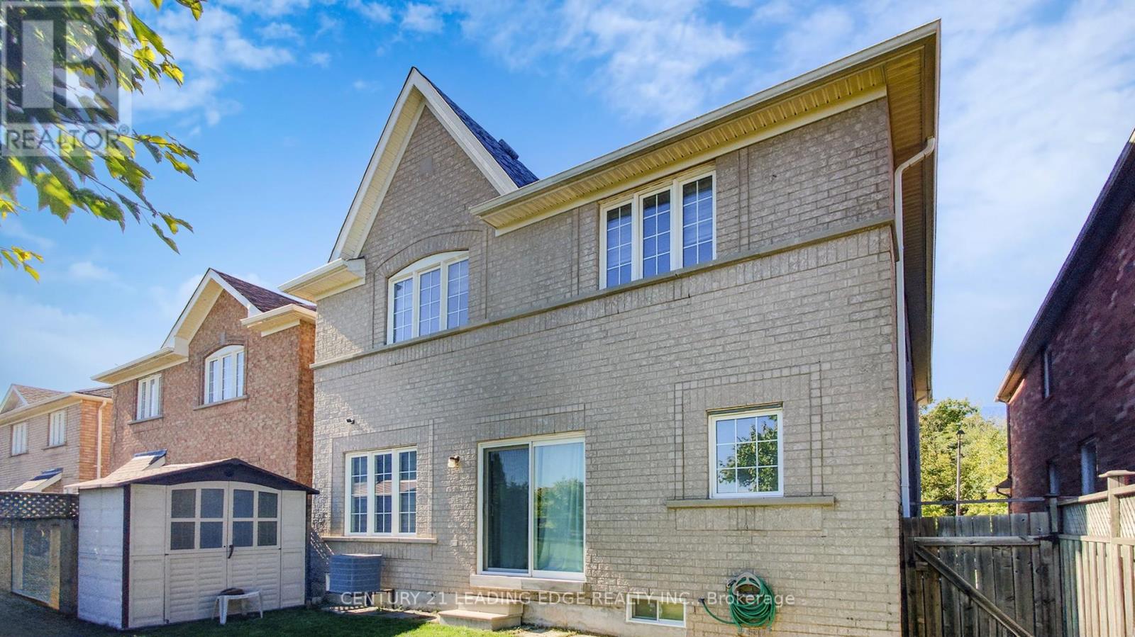 113 Sugarhill Drive, Brampton (Fletcher's Meadow), Ontario  L7A 3X3 - Photo 41 - W12444086