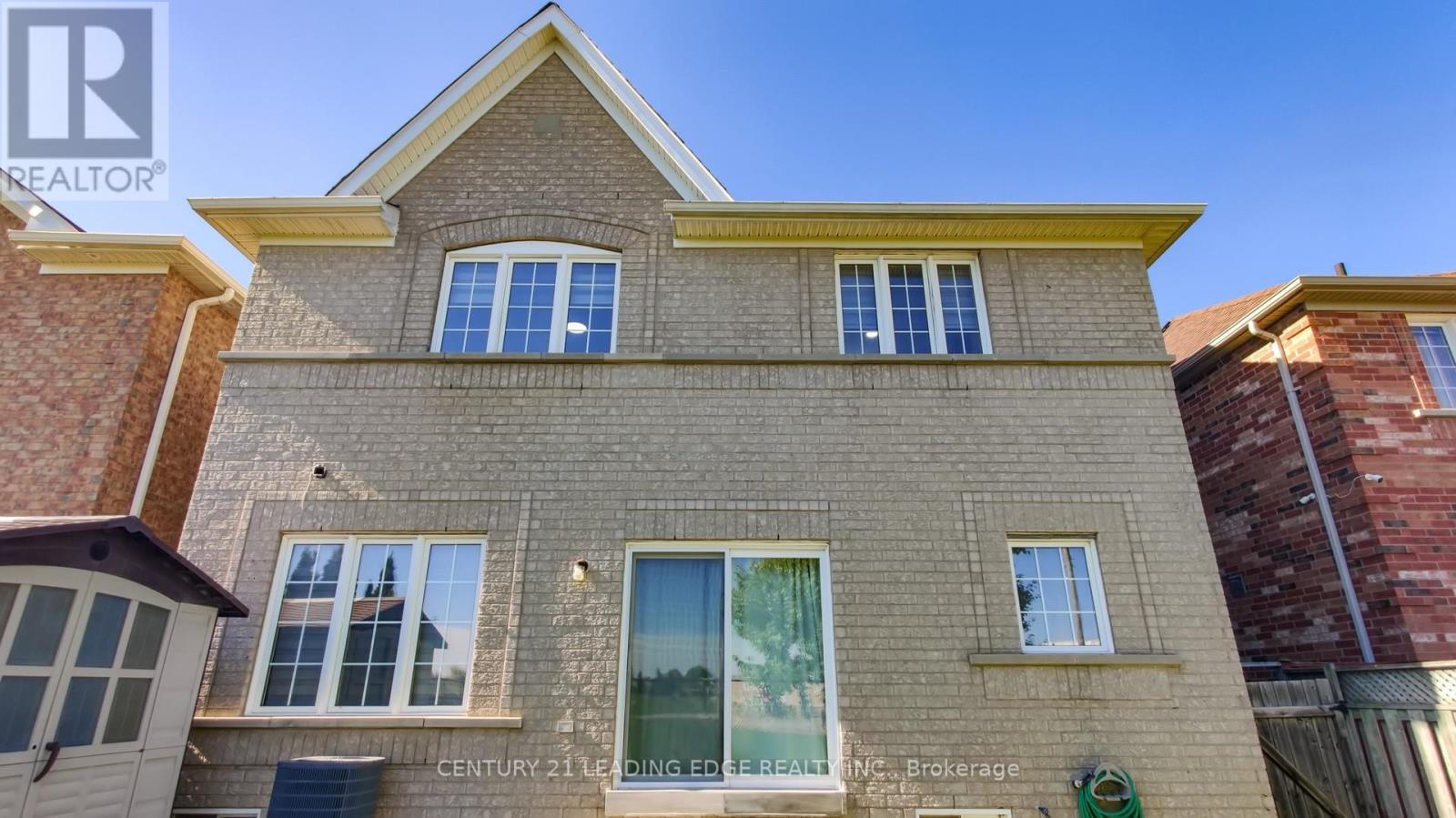 113 Sugarhill Drive, Brampton (Fletcher's Meadow), Ontario  L7A 3X3 - Photo 42 - W12444086