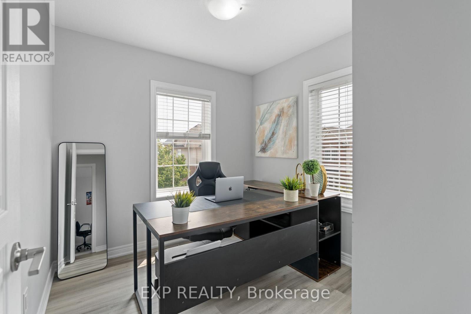 92 - 1401 Plains Road E, Burlington, Ontario  L7R 3P9 - Photo 12 - W12444094