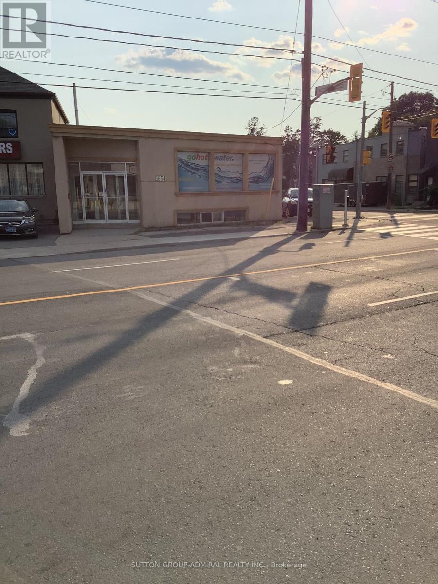 1634 WESTON ROAD W, Toronto, Ontario