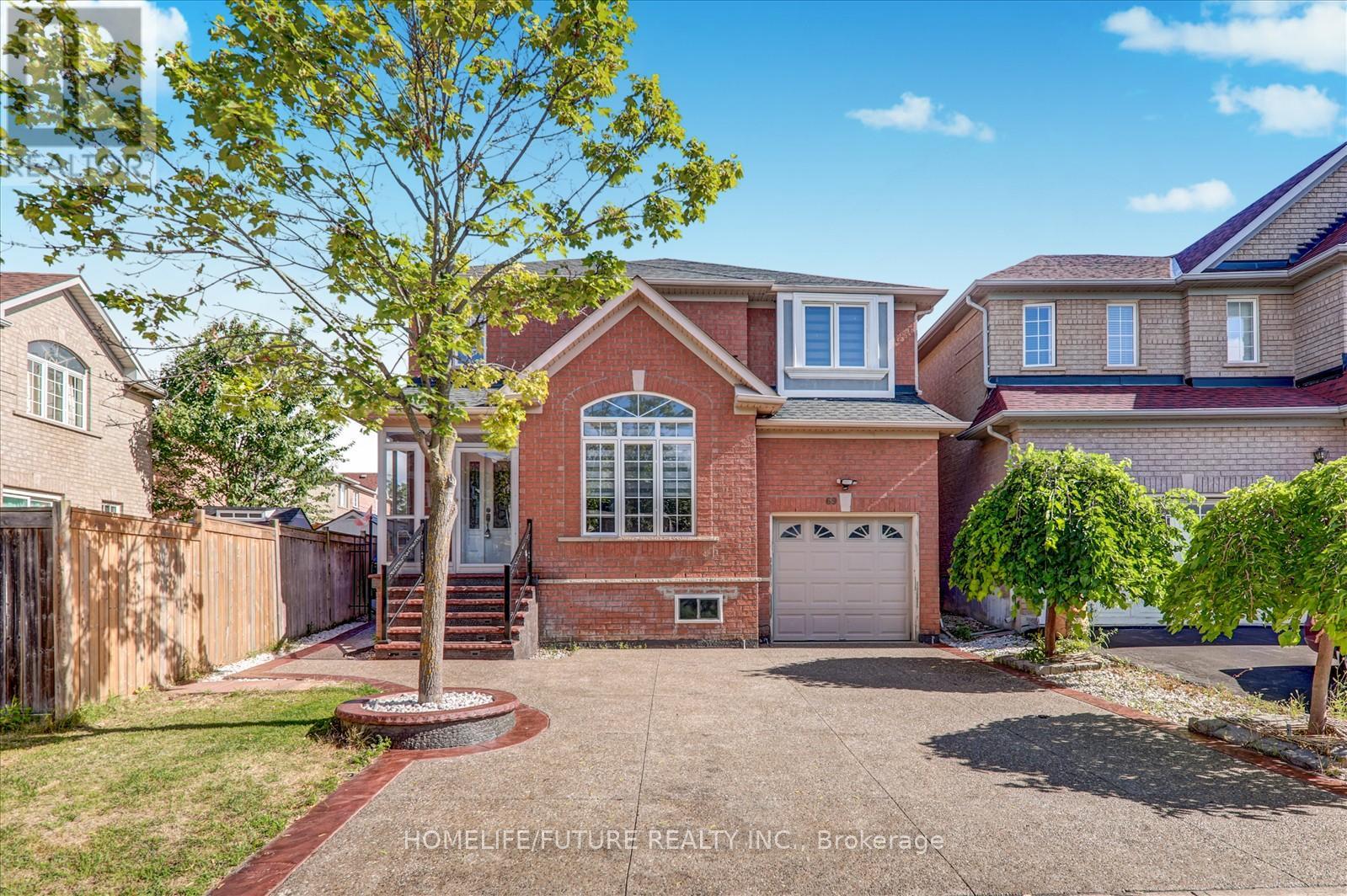 69 Heatherdale Drive, Brampton (Fletcher's Meadow), Ontario  L7A 2H4 - Photo 1 - W12444102