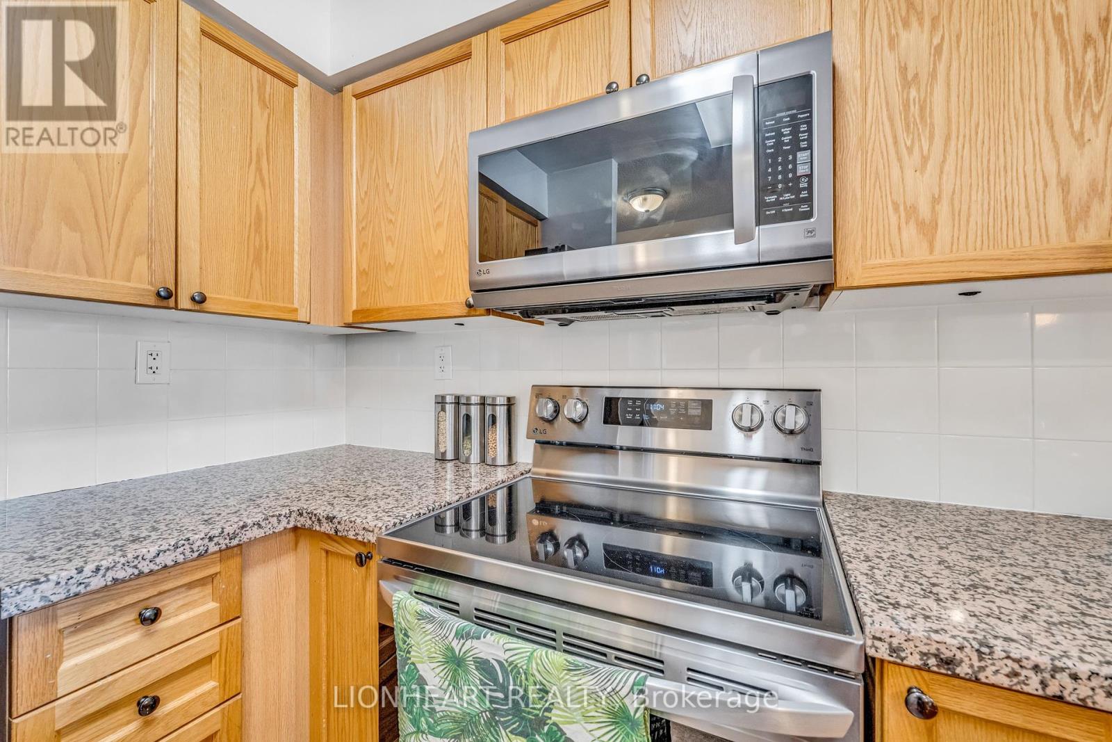 709 - 5 Michael Power Place, Toronto, Ontario  M9A 0A3 - Photo 20 - W12444107