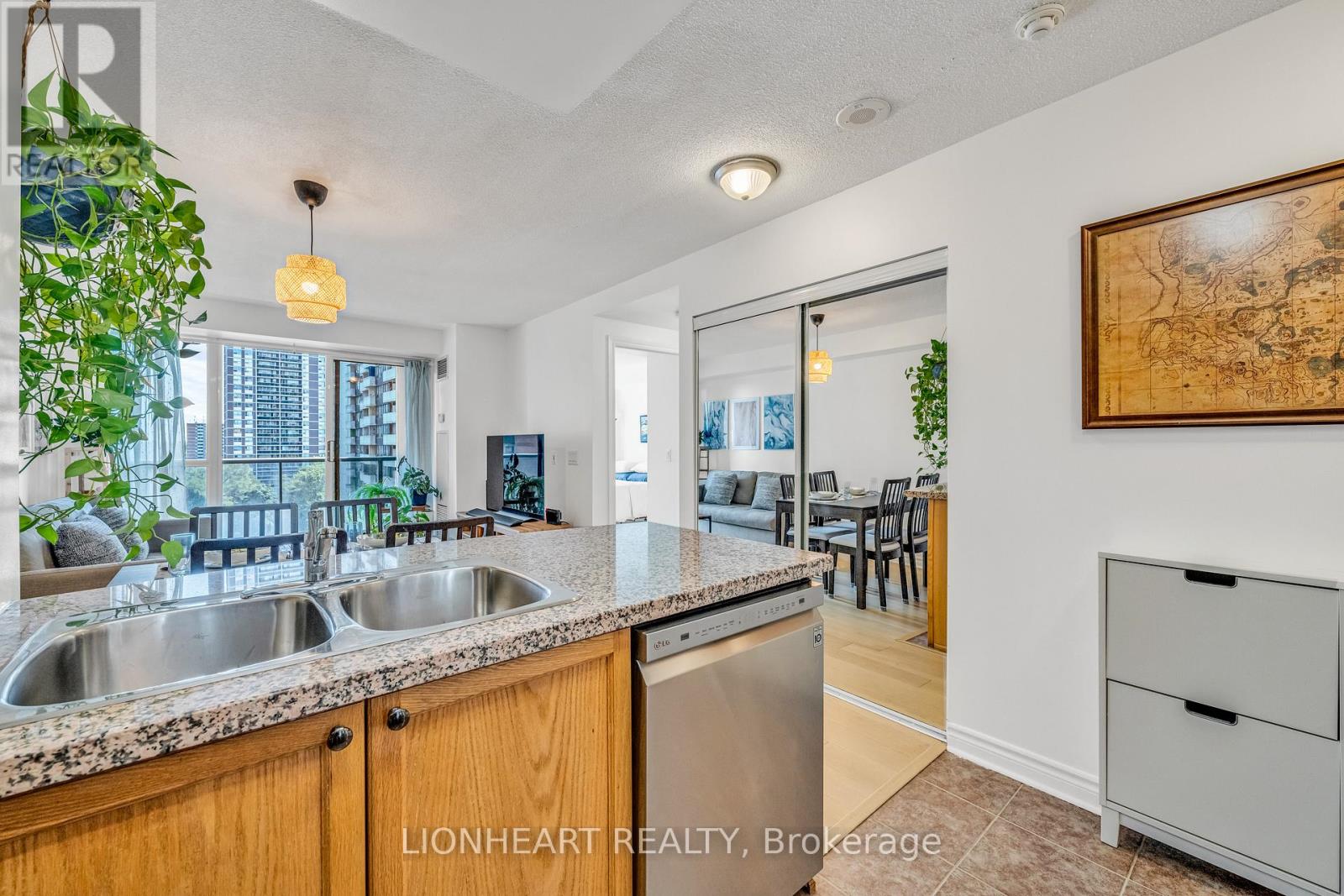 709 - 5 Michael Power Place, Toronto, Ontario  M9A 0A3 - Photo 21 - W12444107