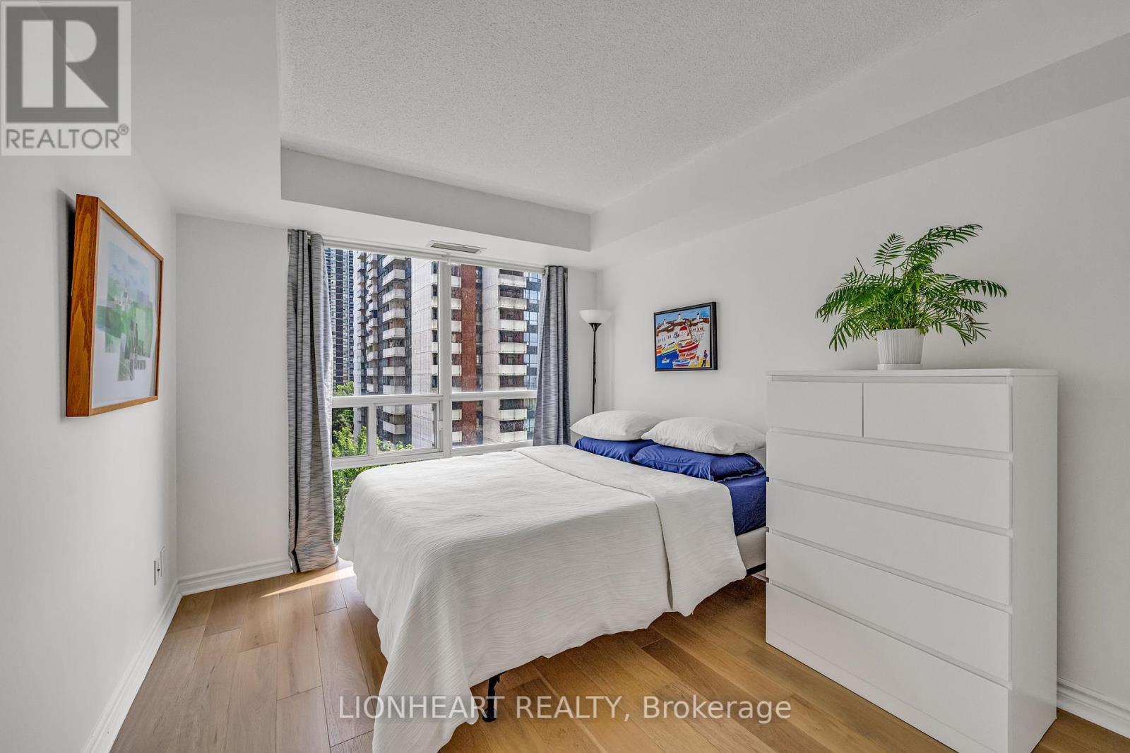 709 - 5 Michael Power Place, Toronto, Ontario  M9A 0A3 - Photo 22 - W12444107