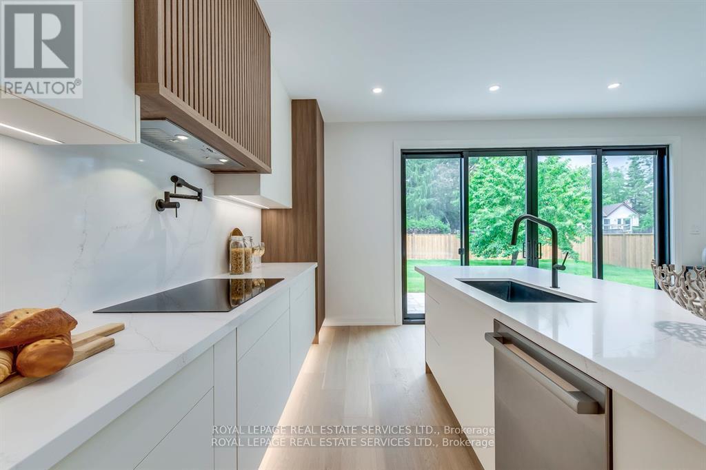 559 Walkers Line, Burlington, Ontario  L7N 2E4 - Photo 19 - W12444136