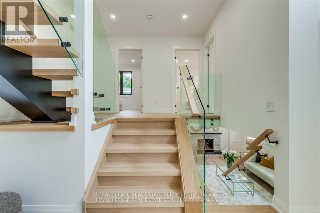 559 Walkers Line, Burlington, Ontario  L7N 2E4 - Photo 22 - W12444136