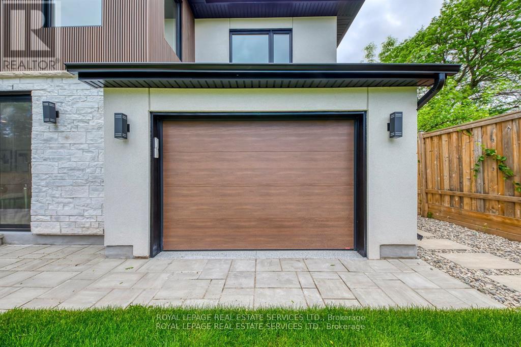 559 Walkers Line, Burlington, Ontario  L7N 2E4 - Photo 45 - W12444136