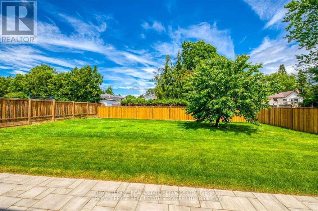 559 Walkers Line, Burlington, Ontario  L7N 2E4 - Photo 46 - W12444136