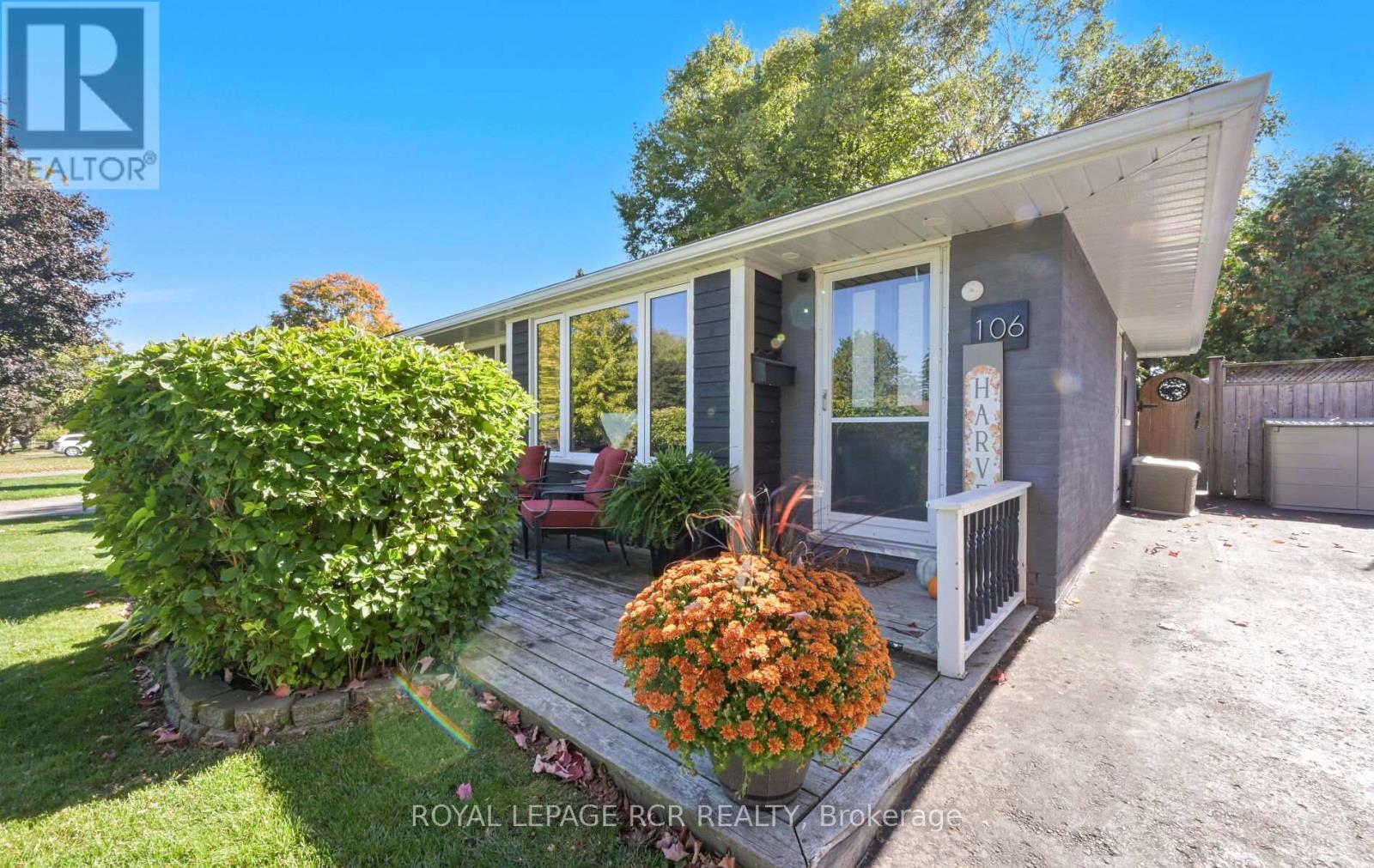 106 Zina Street, Orangeville, Ontario  L9W 1E8 - Photo 2 - W12444156