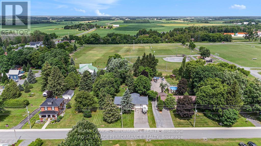 15 Fair Street, North Glengarry, Ontario  K0C 1T0 - Photo 32 - X12444167