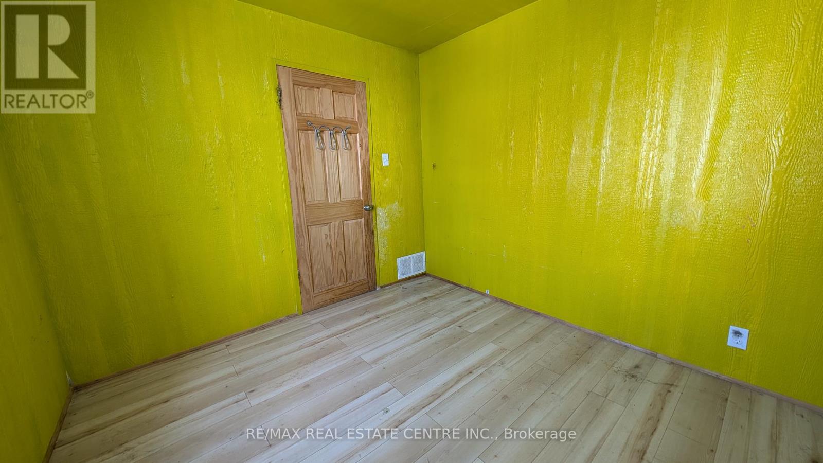 68 Magill Street, Hamilton (Strathcona), Ontario  L8R 2Y5 - Photo 6 - X12444028