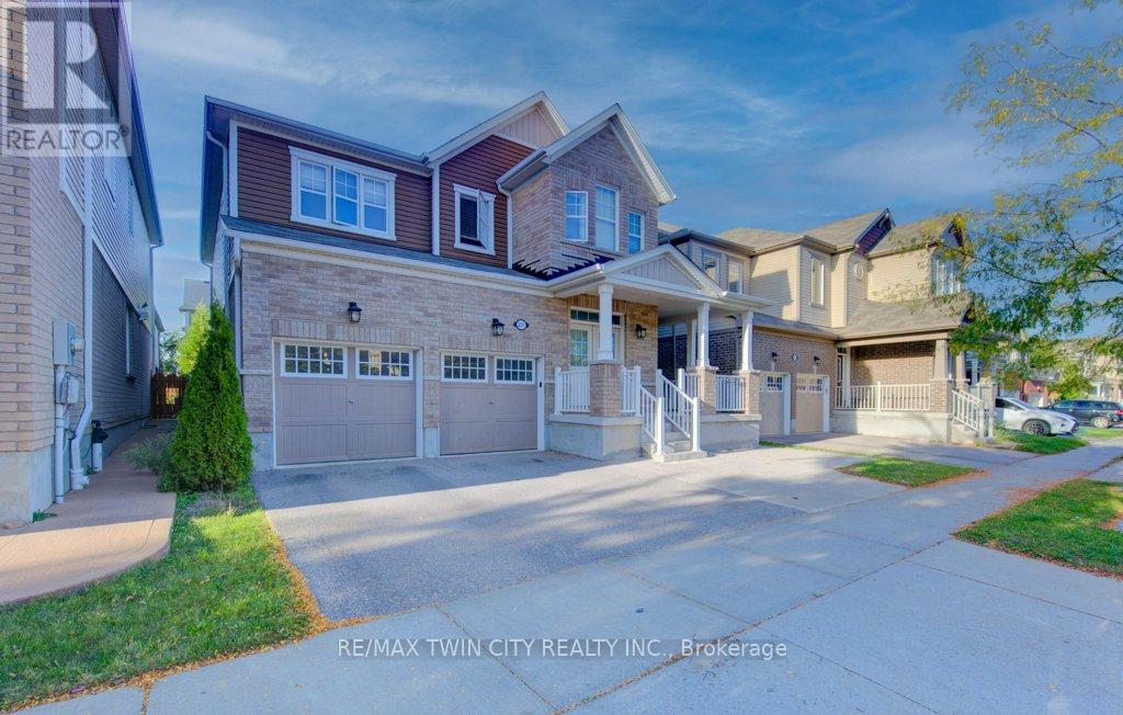 231 Grovehill Crescent, Kitchener, Ontario  N2R 0K8 - Photo 3 - X12444061