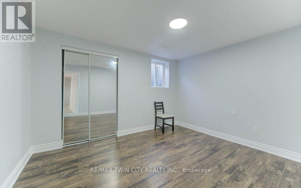 231 Grovehill Crescent, Kitchener, Ontario  N2R 0K8 - Photo 32 - X12444061