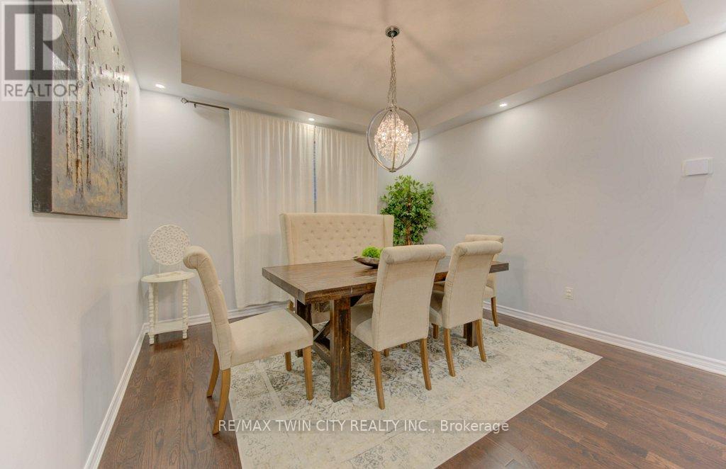 231 Grovehill Crescent, Kitchener, Ontario  N2R 0K8 - Photo 6 - X12444061