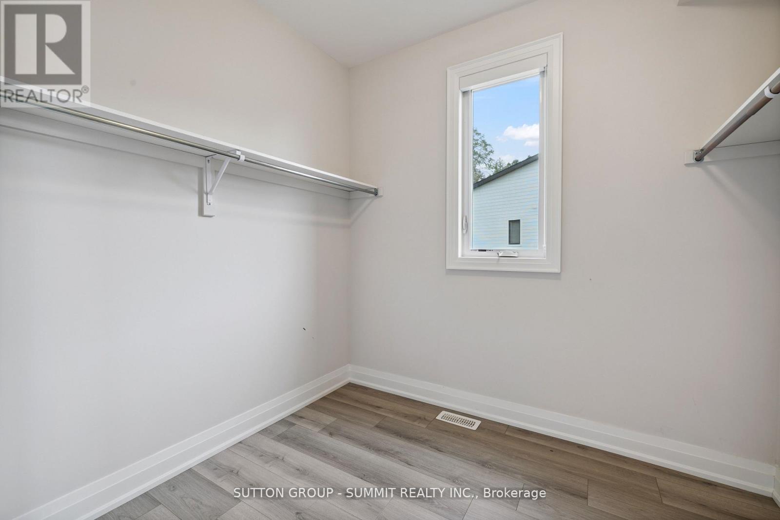 85 Goldie Court, Blue Mountains, Ontario  N0H 1J0 - Photo 22 - X12444087