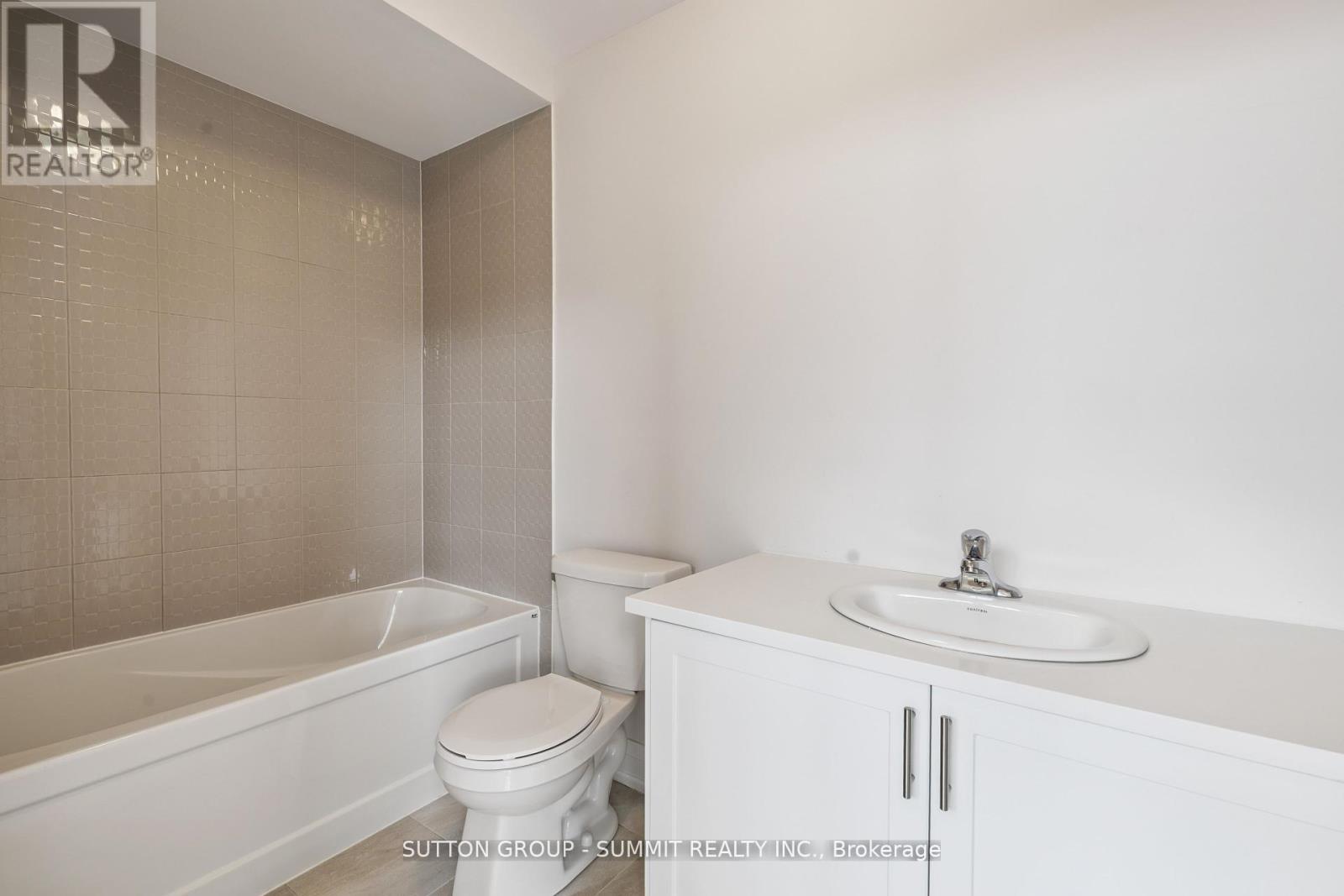 85 Goldie Court, Blue Mountains, Ontario  N0H 1J0 - Photo 28 - X12444087