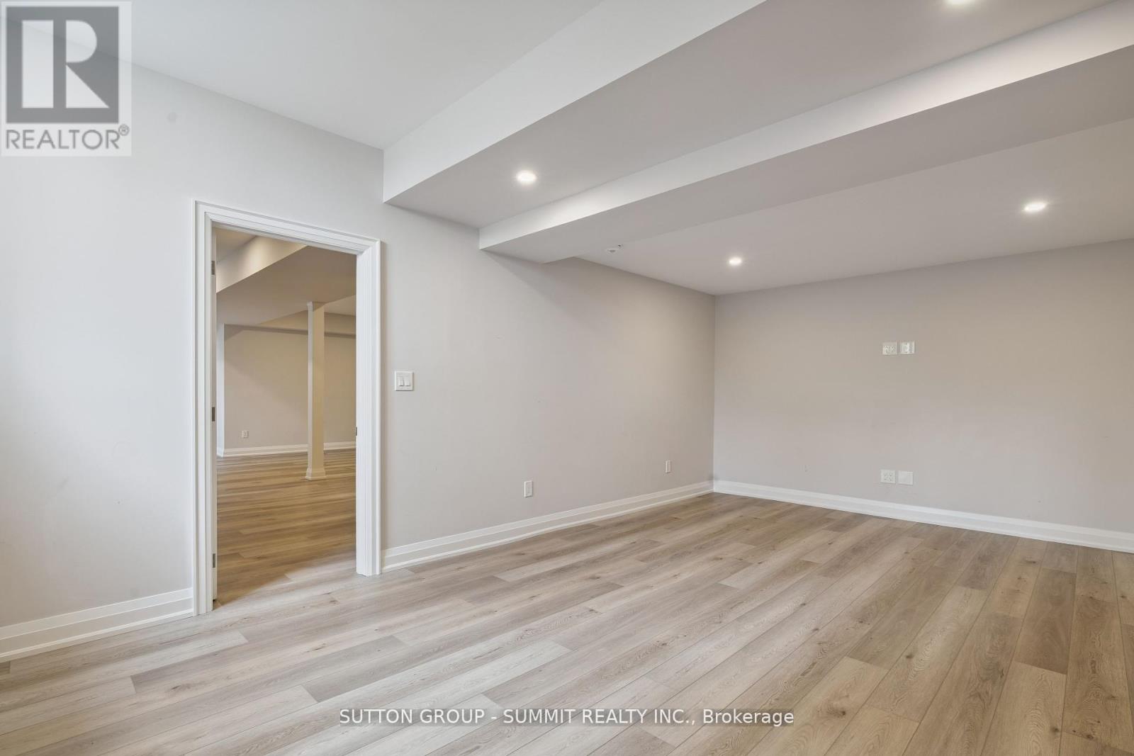 85 Goldie Court, Blue Mountains, Ontario  N0H 1J0 - Photo 34 - X12444087