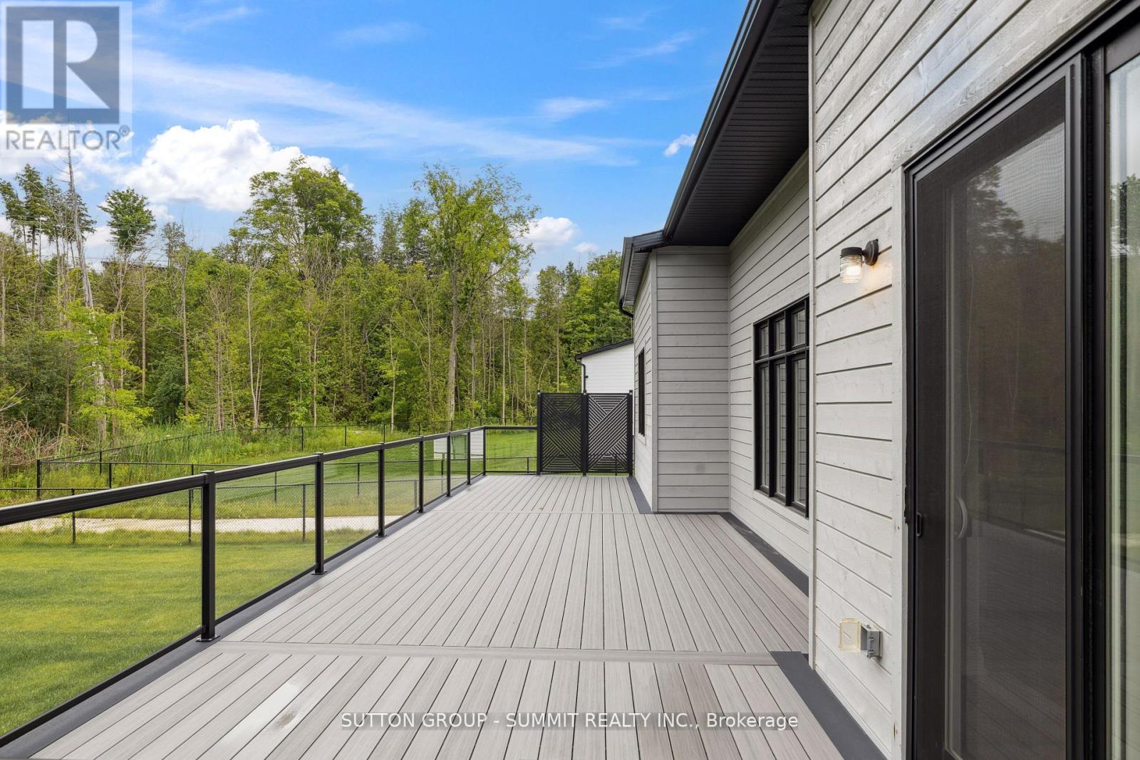 85 Goldie Court, Blue Mountains, Ontario  N0H 1J0 - Photo 35 - X12444087