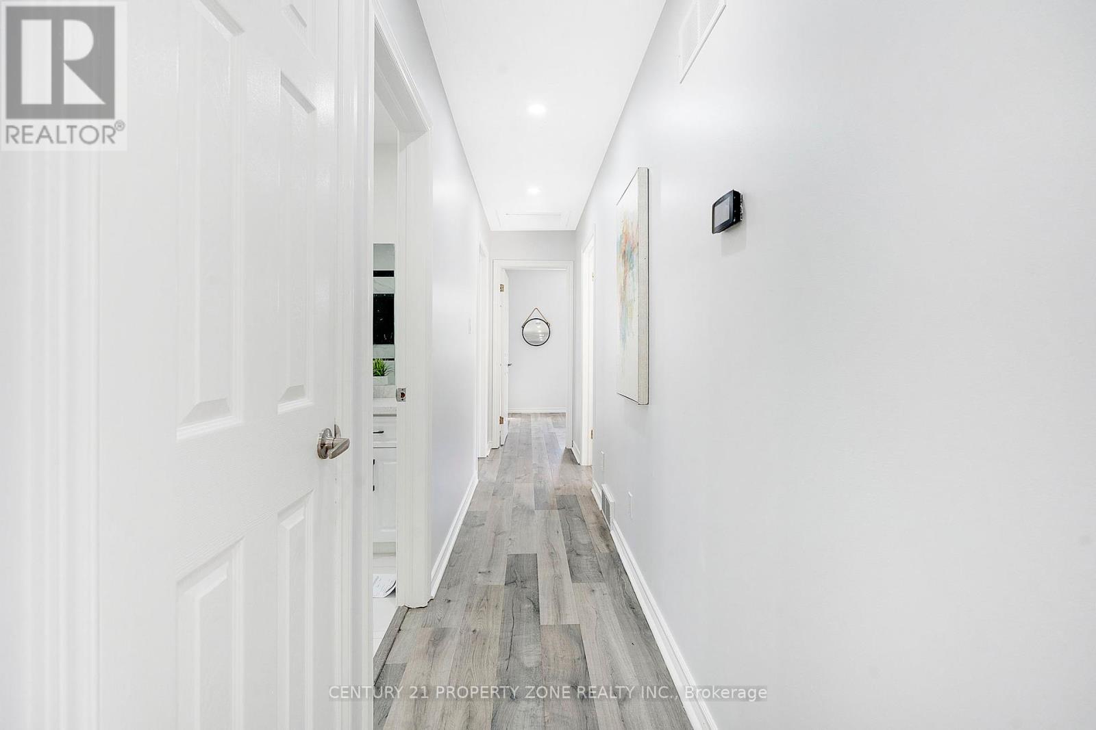 39 Southview Crescent, Cambridge, Ontario  N1P 1A3 - Photo 11 - X12444098