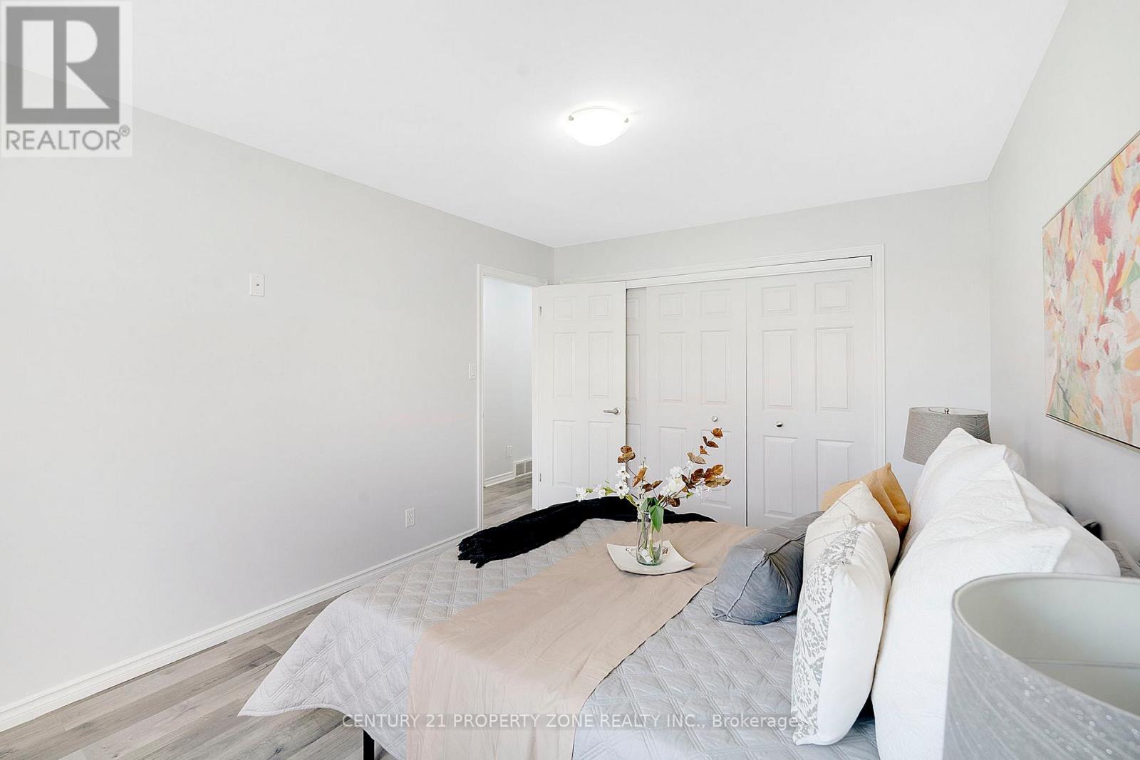 39 Southview Crescent, Cambridge, Ontario  N1P 1A3 - Photo 15 - X12444098
