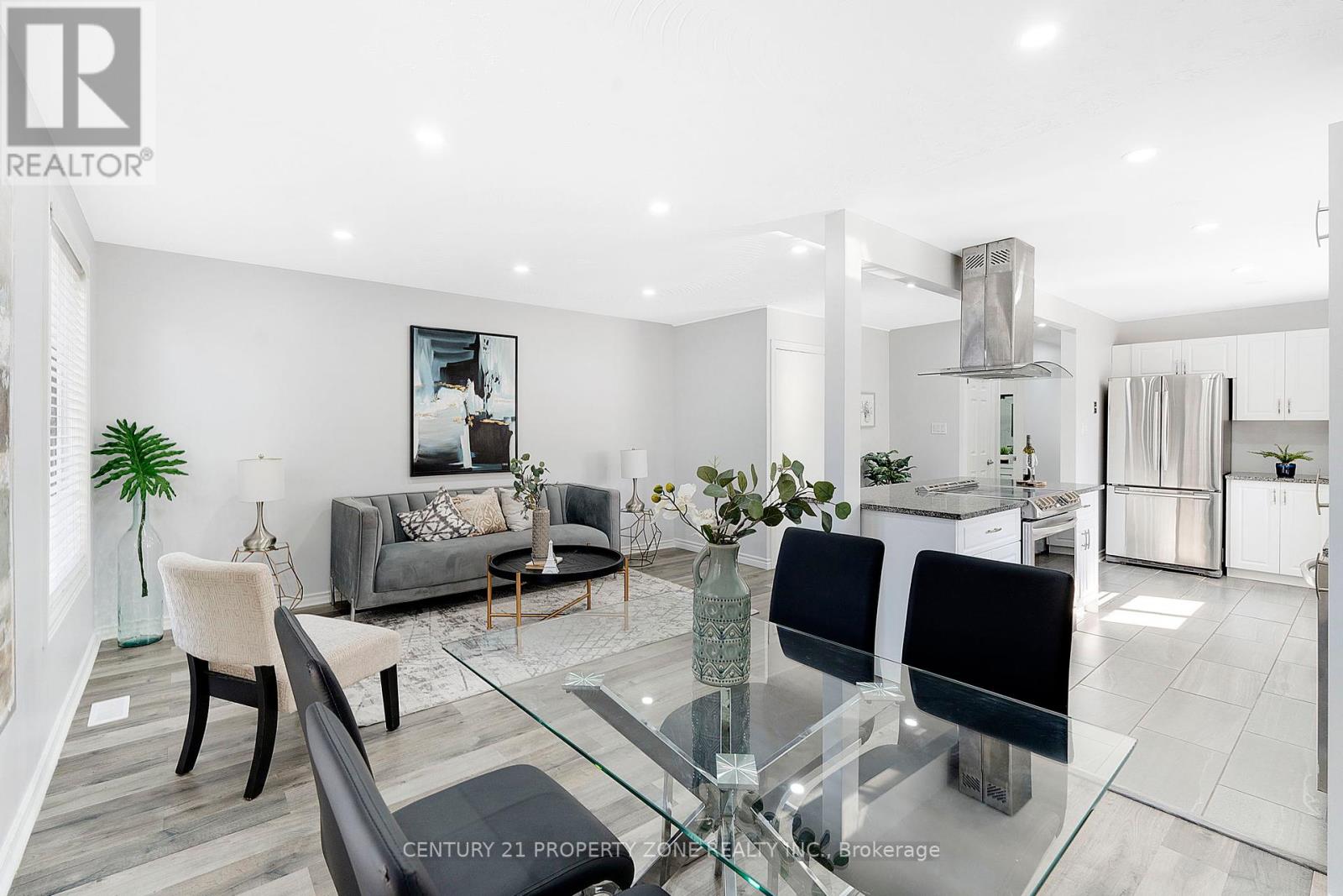 39 Southview Crescent, Cambridge, Ontario  N1P 1A3 - Photo 7 - X12444098