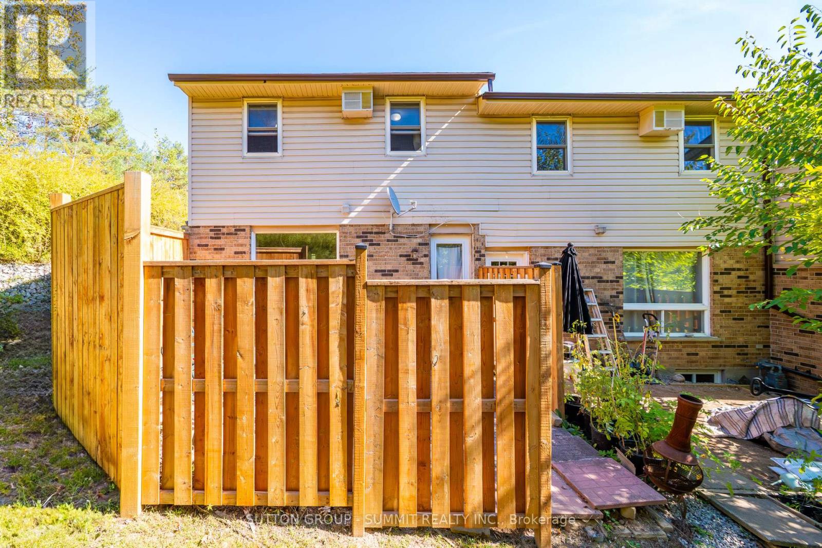 19 - 175 Cedar Street, Cambridge, Ontario  N1S 4X8 - Photo 47 - X12444126