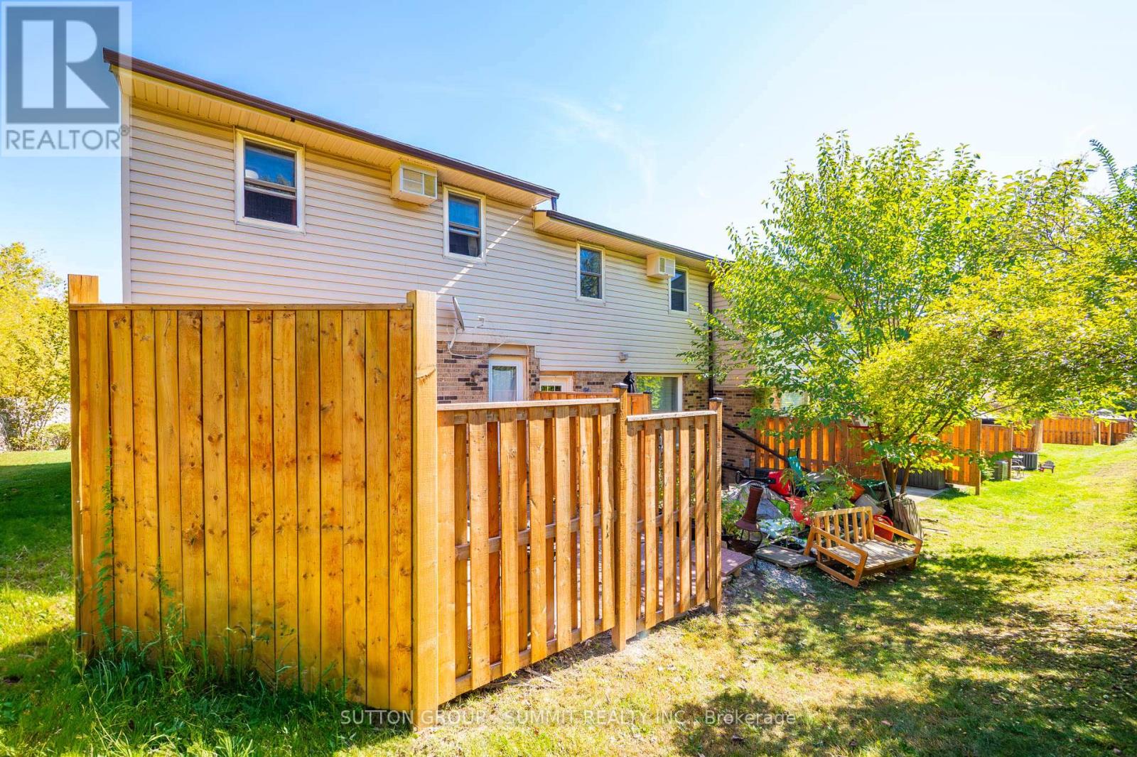19 - 175 Cedar Street, Cambridge, Ontario  N1S 4X8 - Photo 48 - X12444126