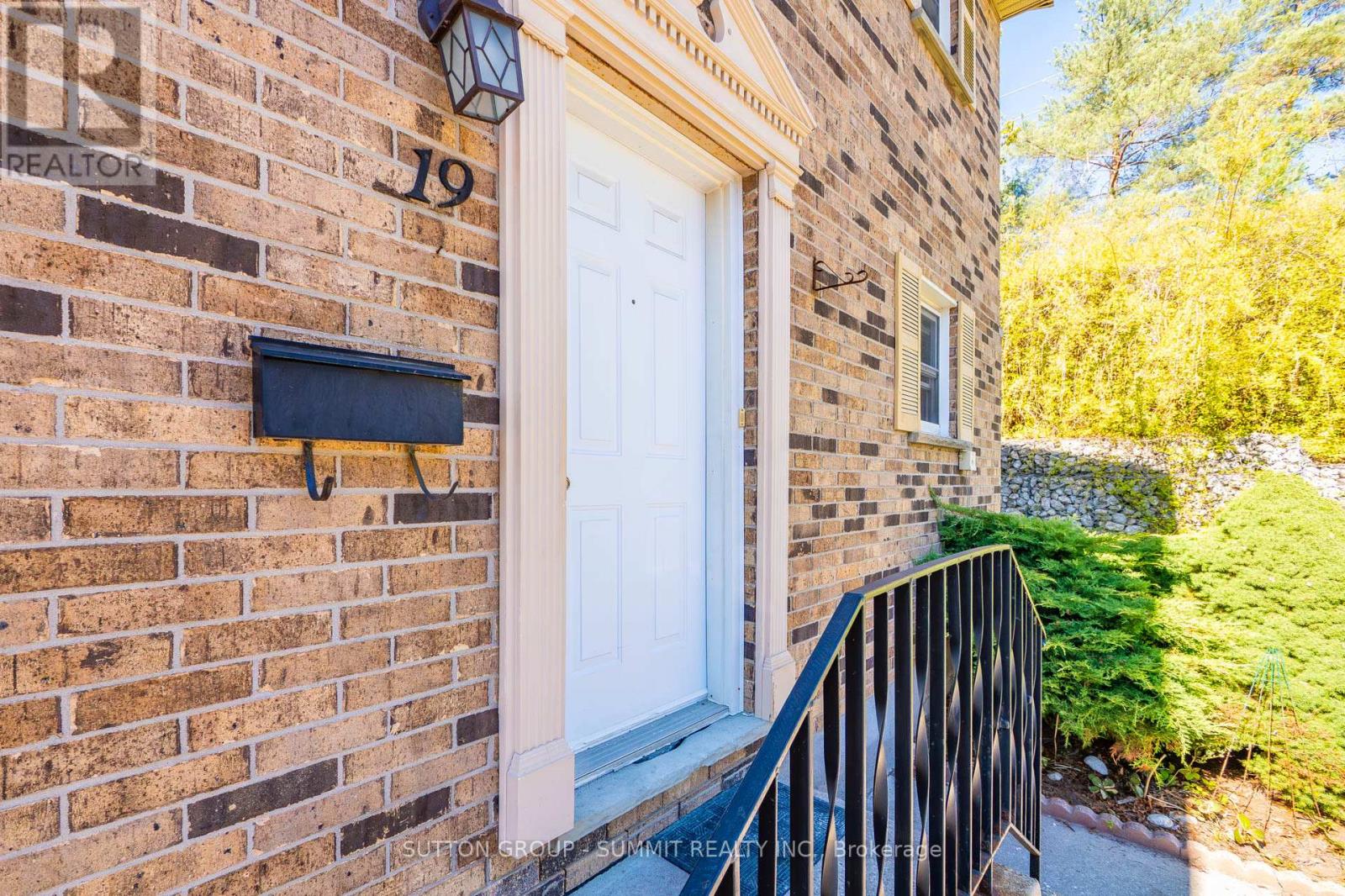19 - 175 Cedar Street, Cambridge, Ontario  N1S 4X8 - Photo 9 - X12444126