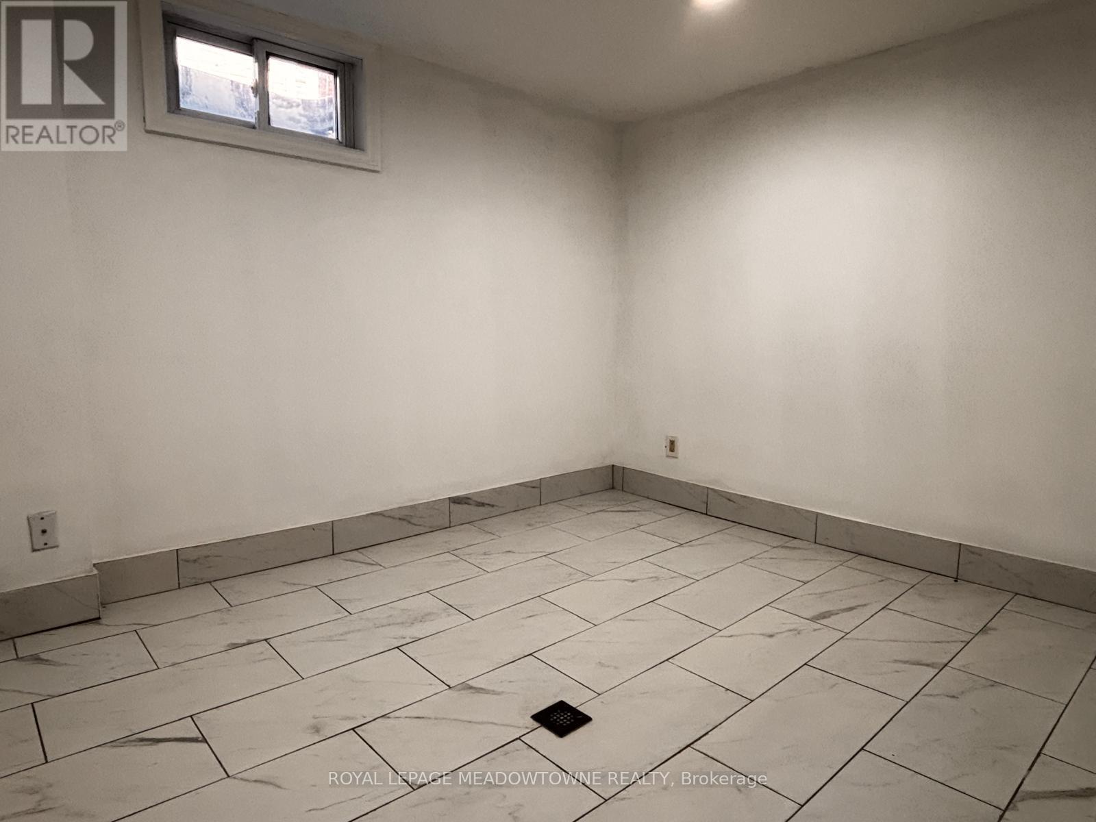 15 Lafayette Drive, St. Catharines, Ontario  L2N 6C1 - Photo 16 - X12444130
