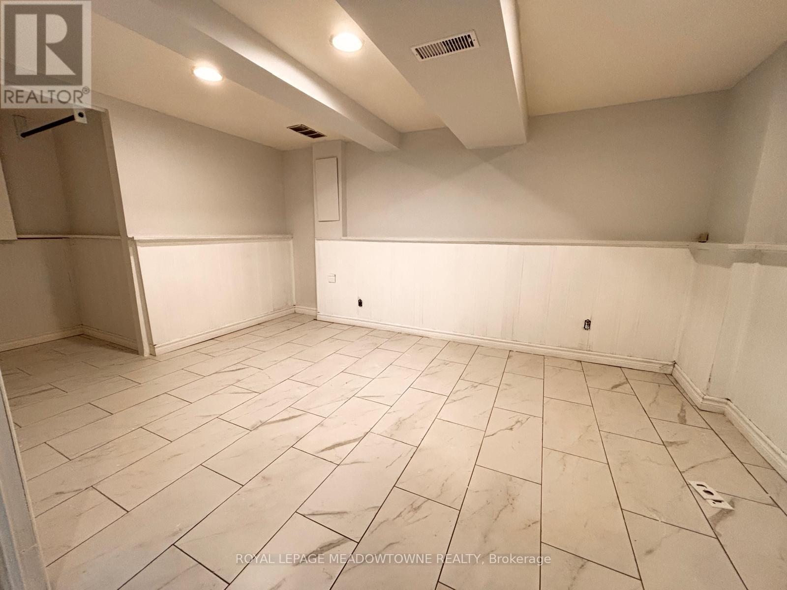 15 Lafayette Drive, St. Catharines, Ontario  L2N 6C1 - Photo 17 - X12444130