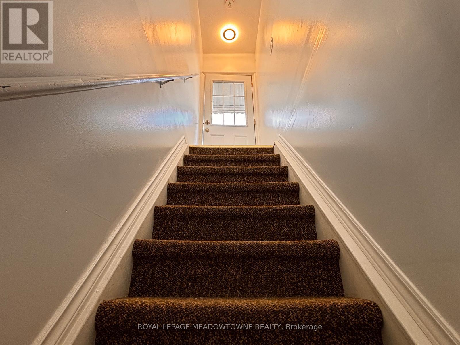 15 Lafayette Drive, St. Catharines, Ontario  L2N 6C1 - Photo 4 - X12444130
