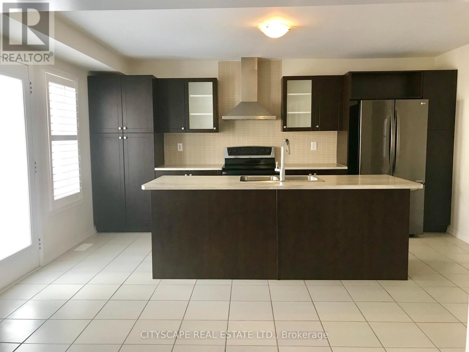 8600 SWEET CHESTNUT DRIVE, Niagara Falls, Ontario