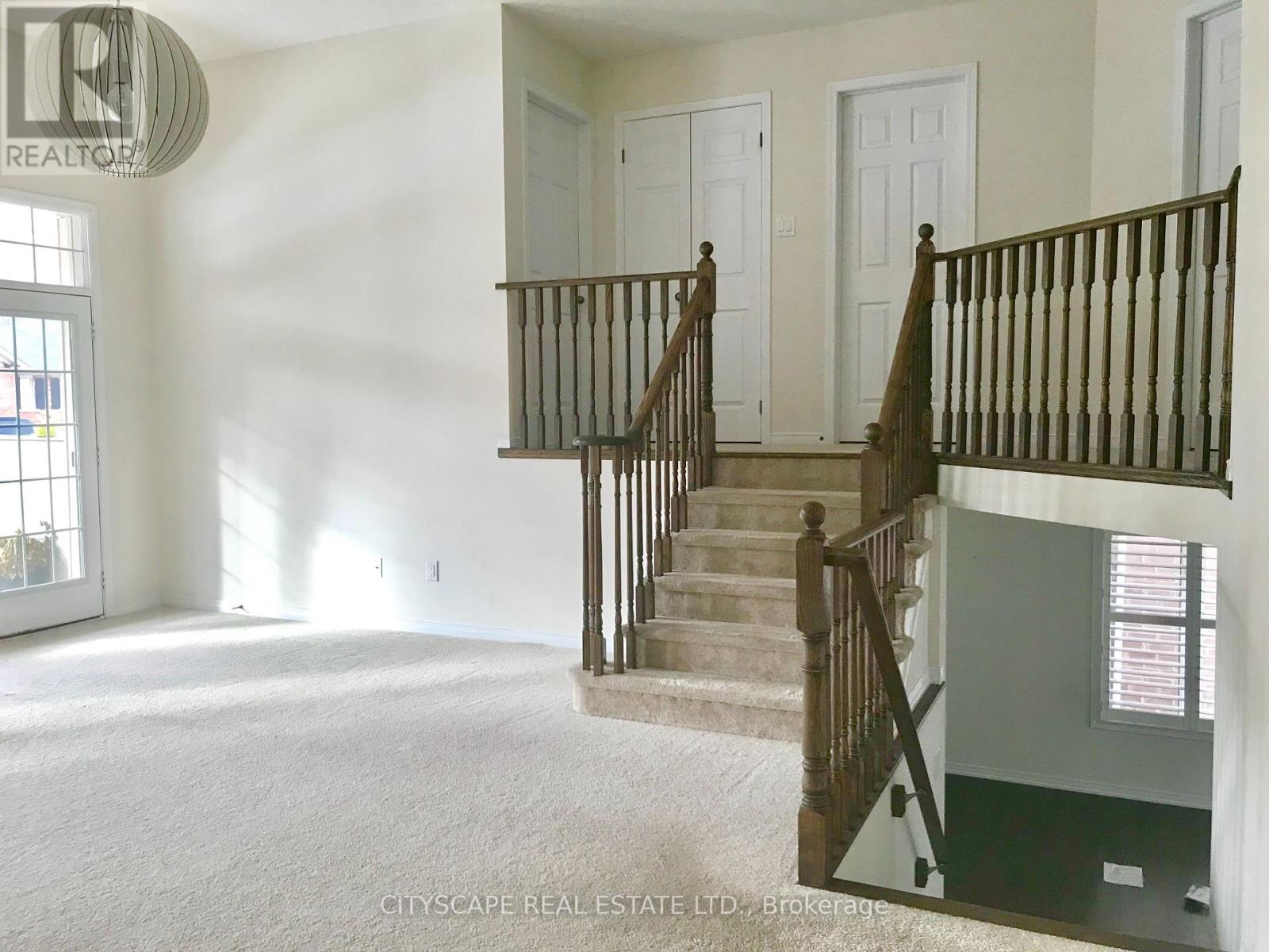 8600 Sweet Chestnut Drive, Niagara Falls, Ontario  L2H 2Y6 - Photo 10 - X12444133