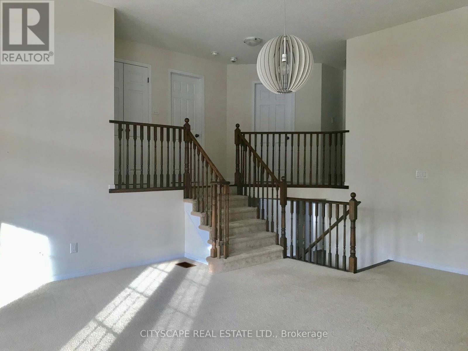 8600 Sweet Chestnut Drive, Niagara Falls, Ontario  L2H 2Y6 - Photo 9 - X12444133