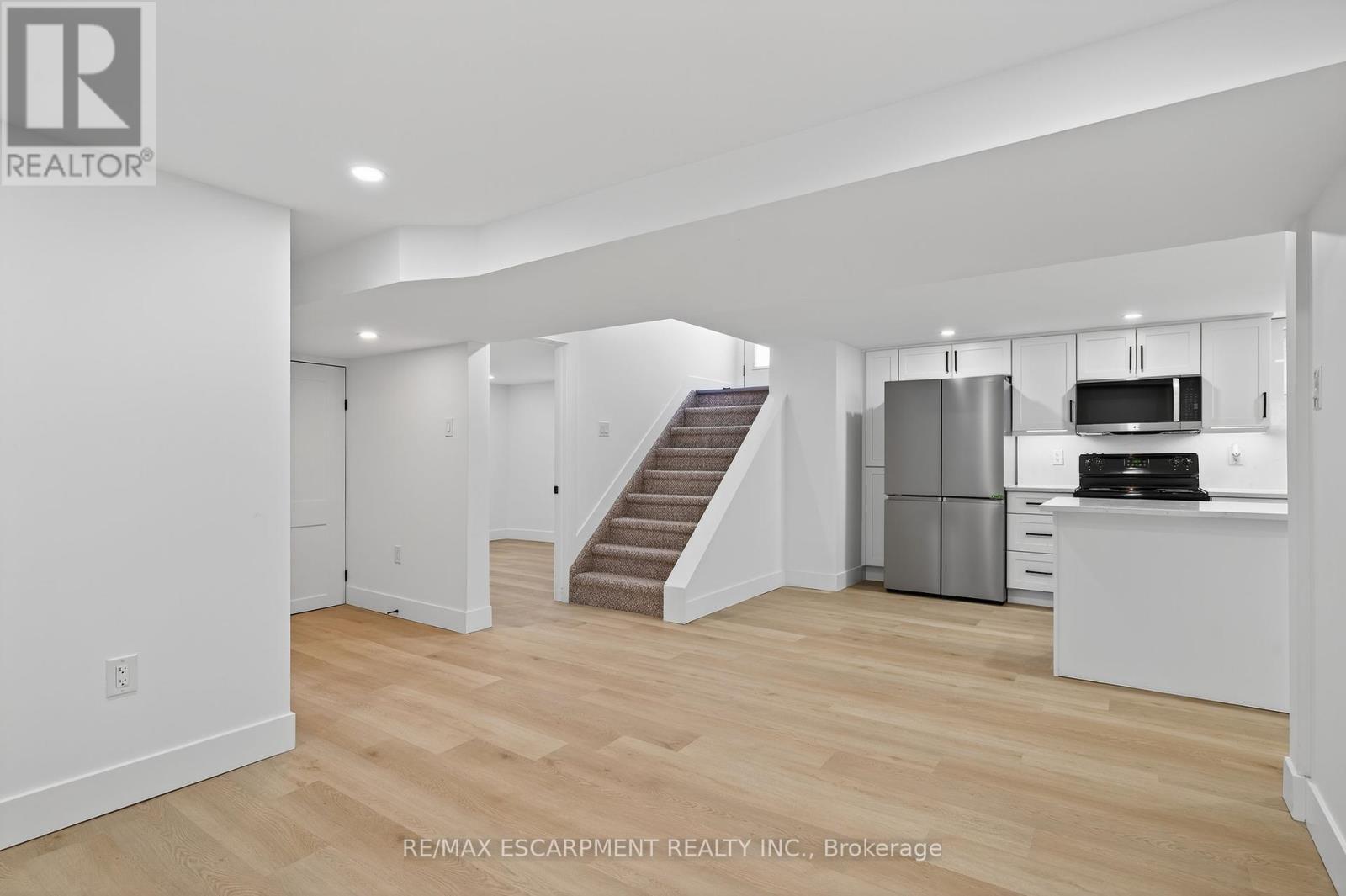 2 - 75 Britten Close, Hamilton, Ontario  L9C 4K1 - Photo 15 - X12444134