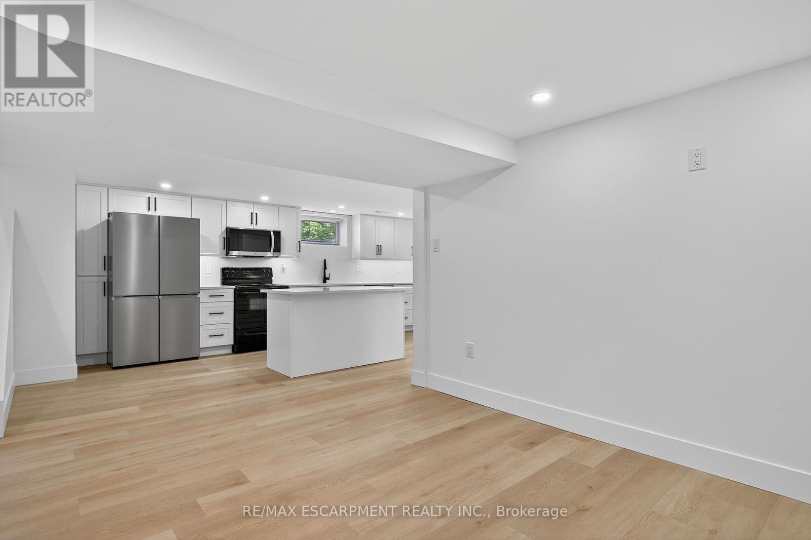 2 - 75 Britten Close, Hamilton, Ontario  L9C 4K1 - Photo 16 - X12444134