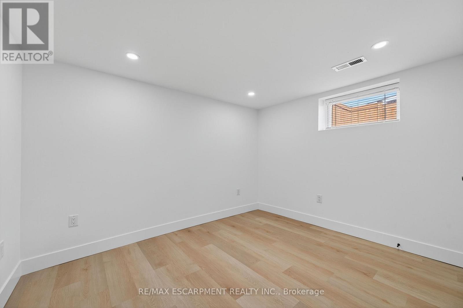 2 - 75 Britten Close, Hamilton, Ontario  L9C 4K1 - Photo 20 - X12444134