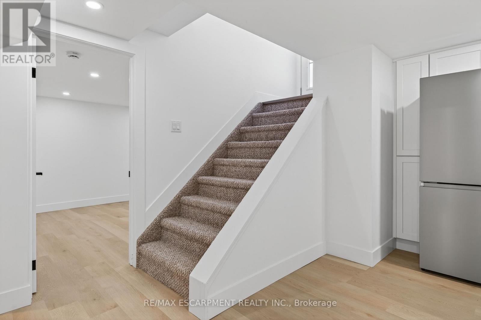 2 - 75 Britten Close, Hamilton, Ontario  L9C 4K1 - Photo 7 - X12444134